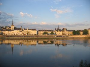 Saumur et la Loire (crédit photo Lhom)