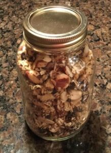 Pot de granola (crédit photo Phrenssynnes)