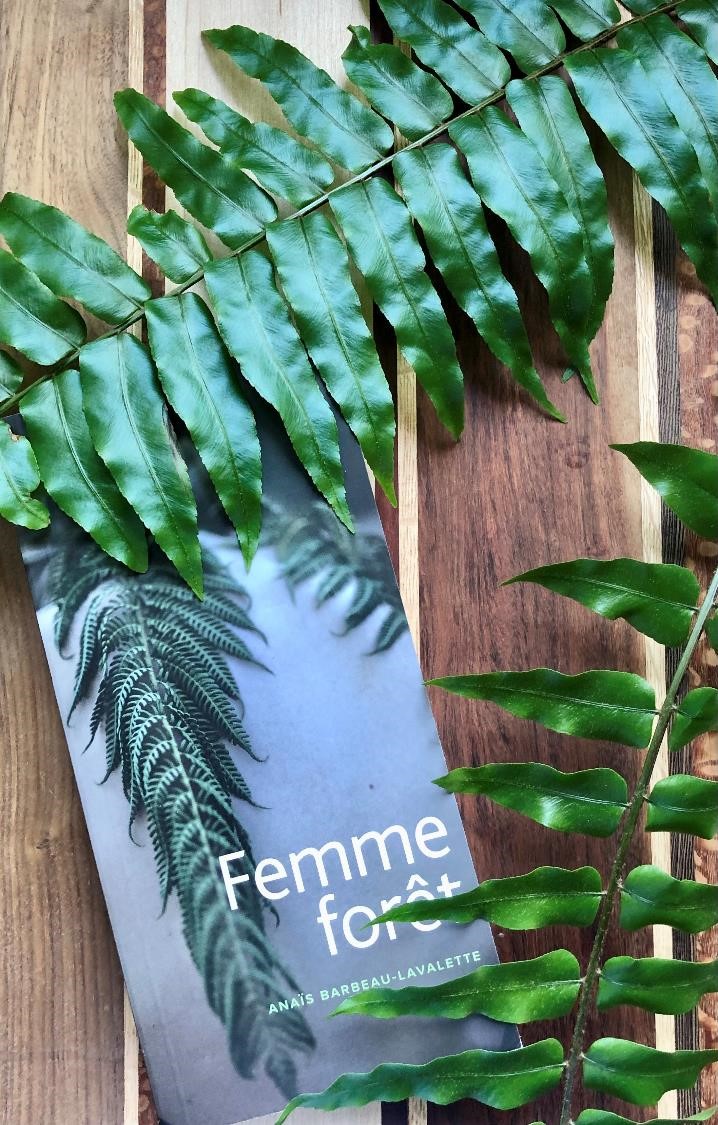 Femme forêt (crédit photo Phrenssynnes)