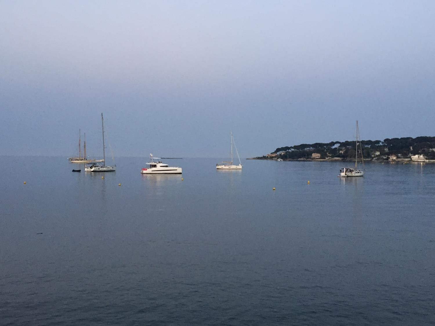 Méditerranée près de Cannes (crédit photo Lhom)