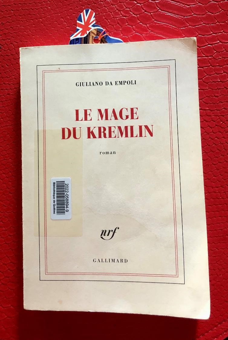 Première de couverture Le mage du Kremlin (crédit photo Phrenssynnes)