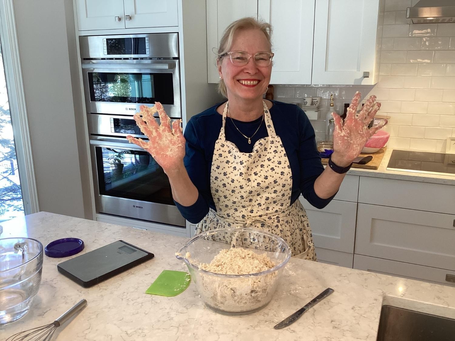 De la pâte sur les mains (crédit photo Phrenssynnes)